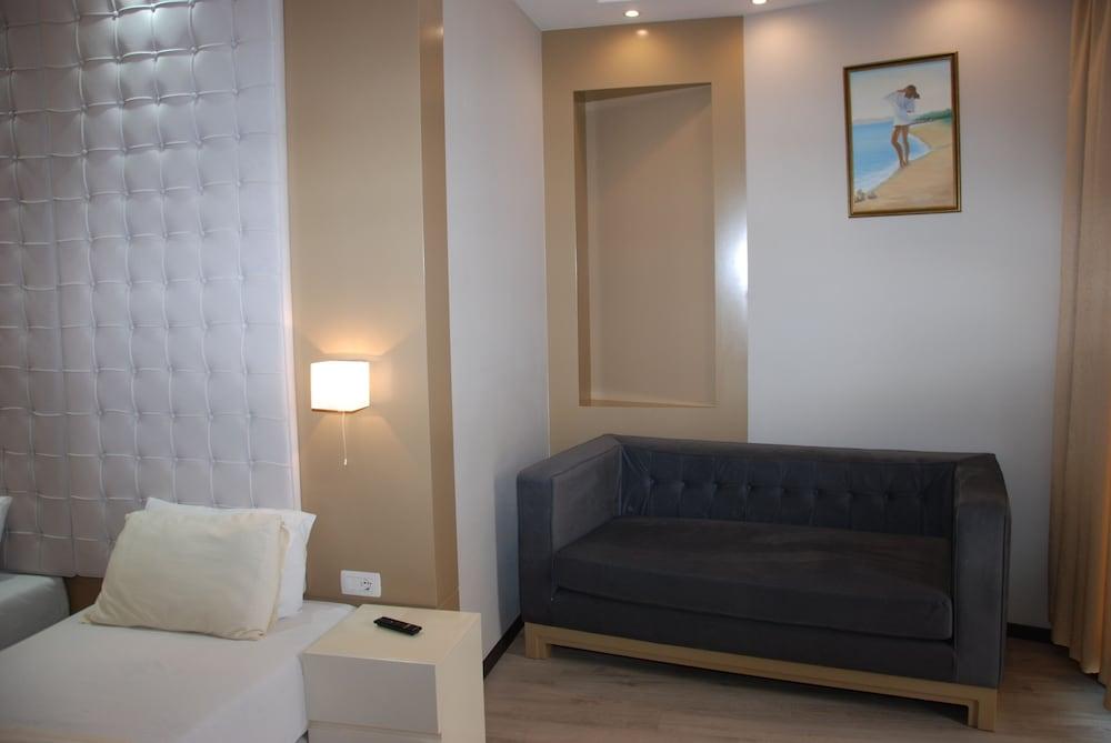 Hotel Strora Saranda Extérieur photo