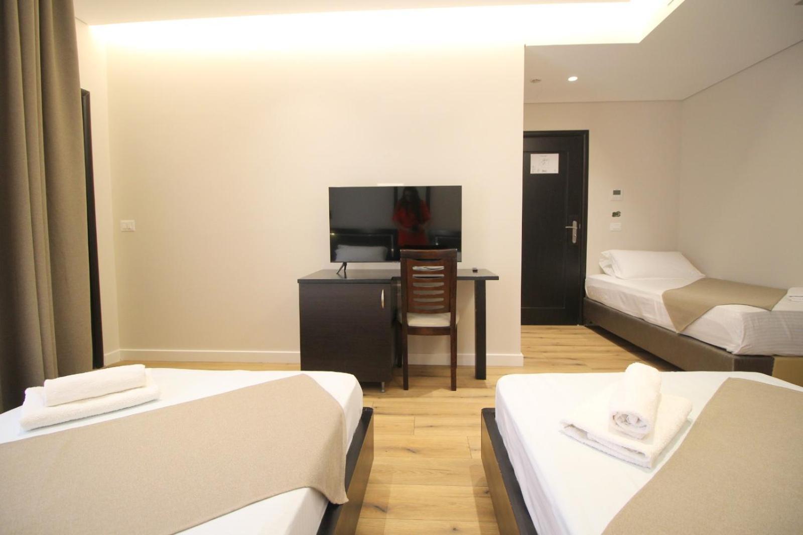 Hotel Strora Saranda Extérieur photo