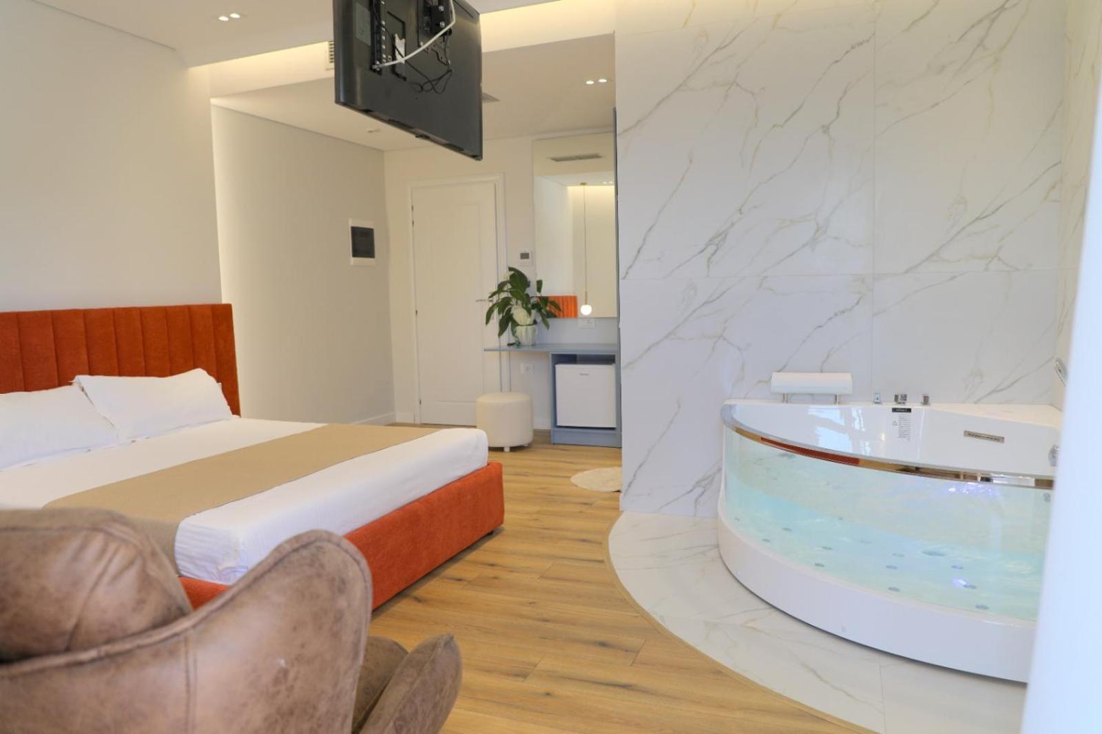 Hotel Strora Saranda Extérieur photo