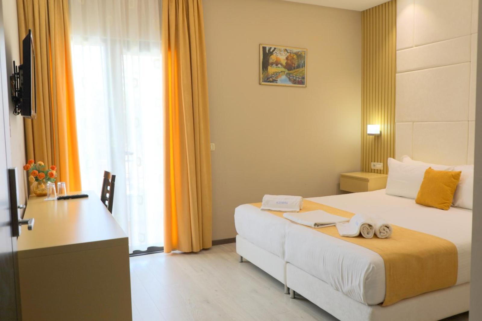 Hotel Strora Saranda Extérieur photo