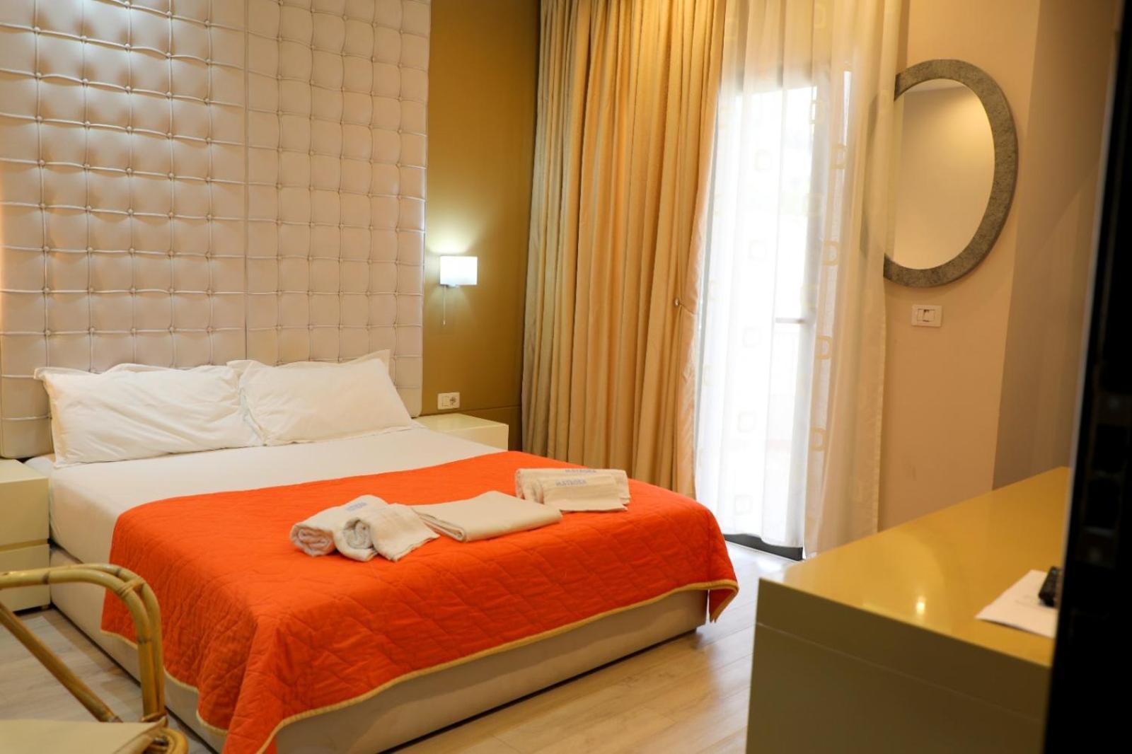 Hotel Strora Saranda Extérieur photo
