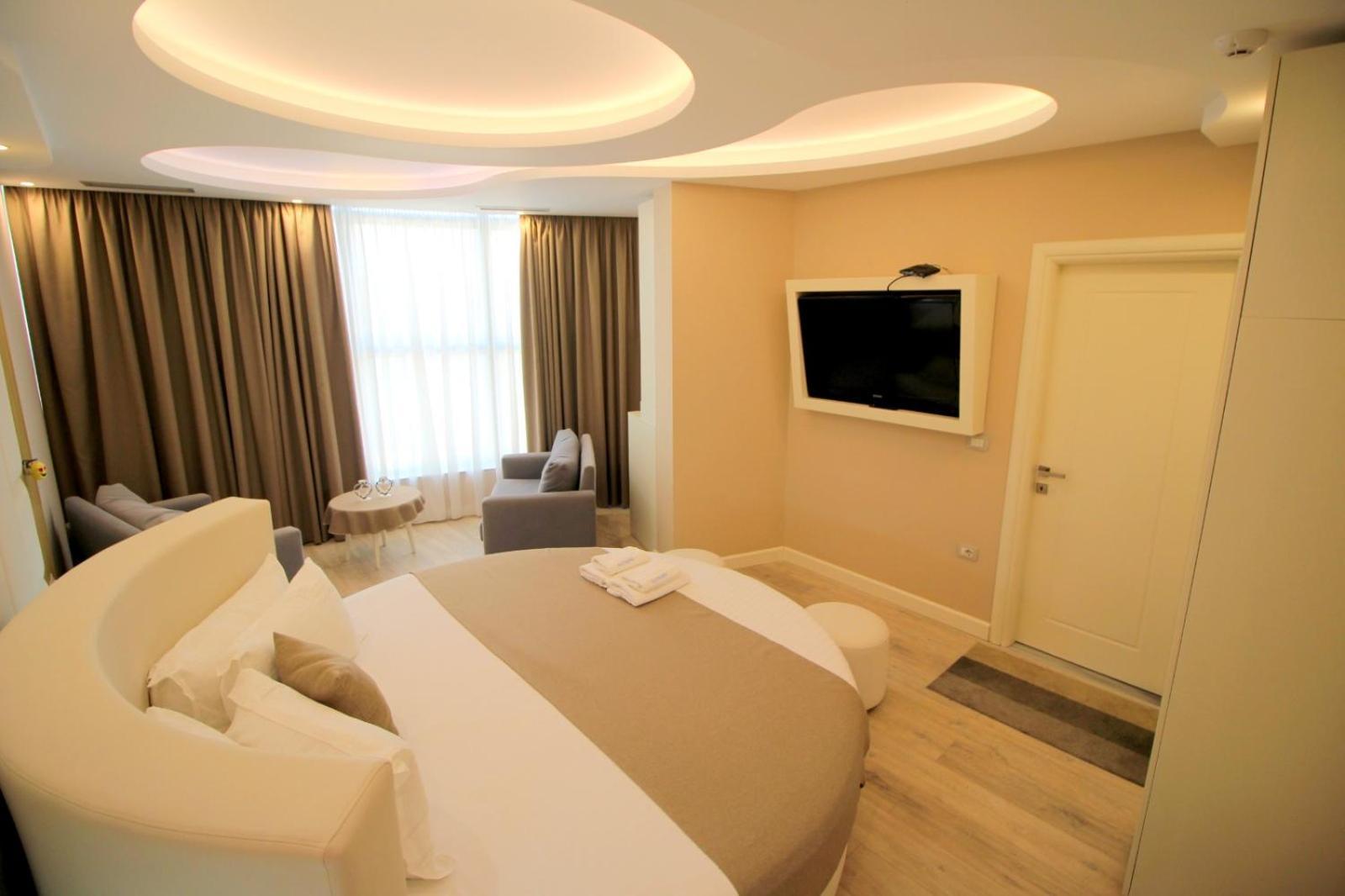 Hotel Strora Saranda Extérieur photo