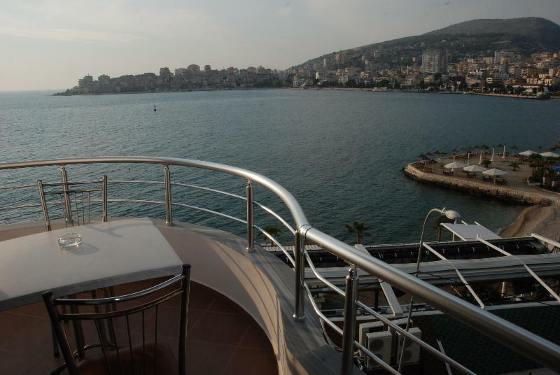 Hotel Strora Saranda Extérieur photo